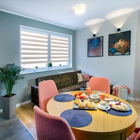 W&K Apartments - Blue Suite - Faktura Vat, Parking Кошалин Екстериор снимка