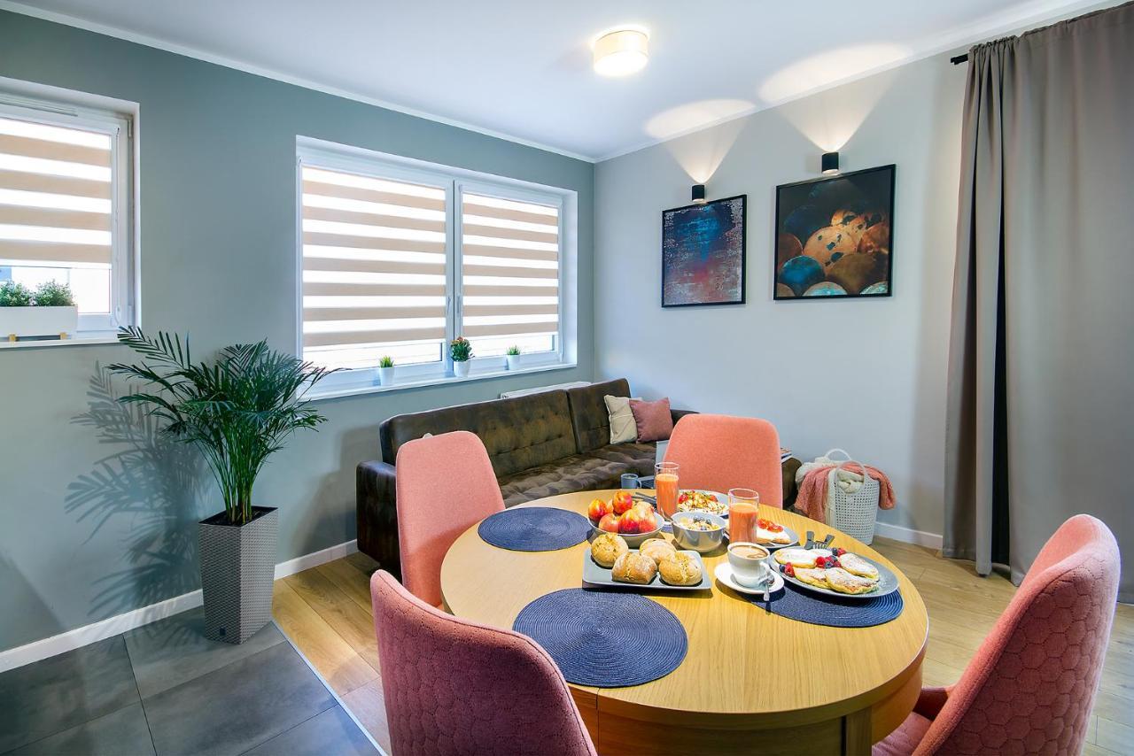 W&K Apartments - Blue Suite - Faktura Vat, Parking Кошалин Екстериор снимка
