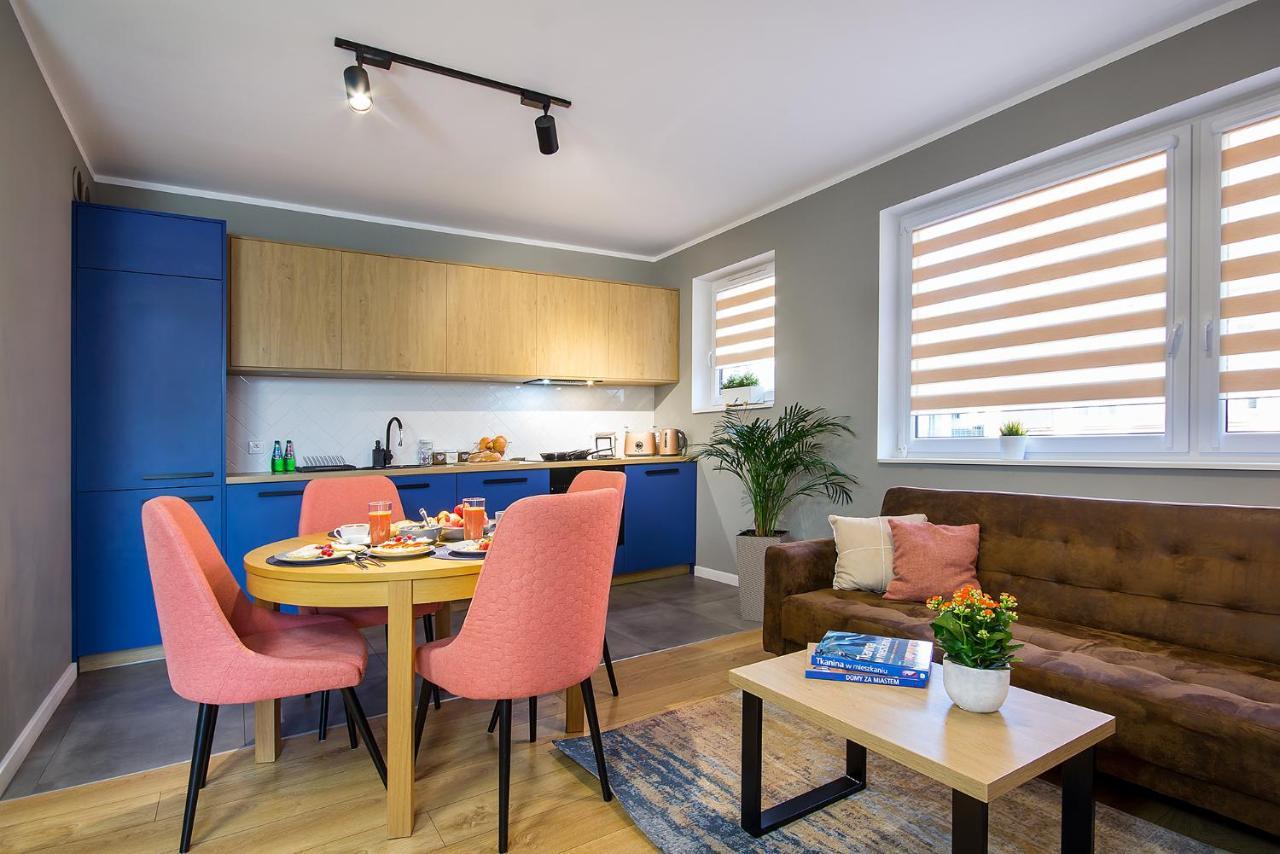 W&K Apartments - Blue Suite - Faktura Vat, Parking Кошалин Екстериор снимка