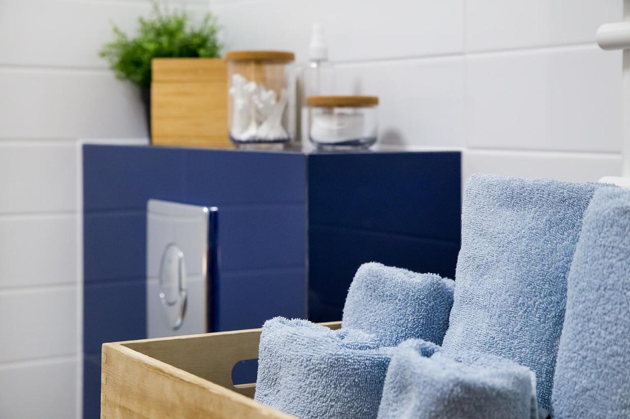 W&K Apartments - Blue Suite - Faktura Vat, Parking Кошалин Екстериор снимка