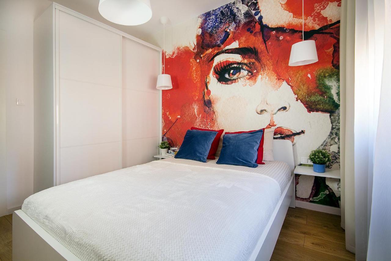 W&K Apartments - Blue Suite - Faktura Vat, Parking Кошалин Екстериор снимка
