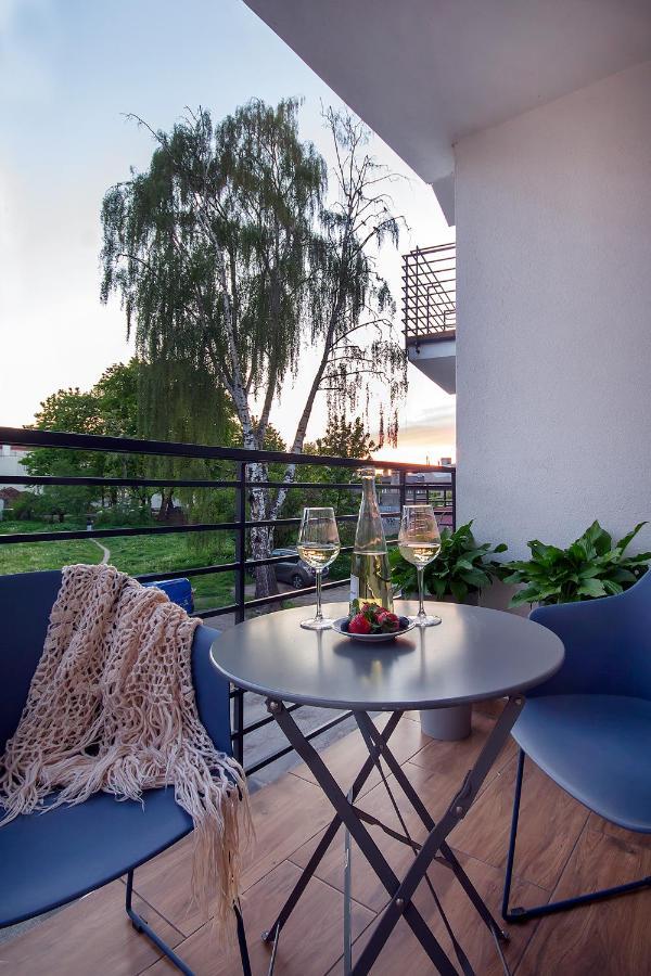 W&K Apartments - Blue Suite - Faktura Vat, Parking Кошалин Екстериор снимка