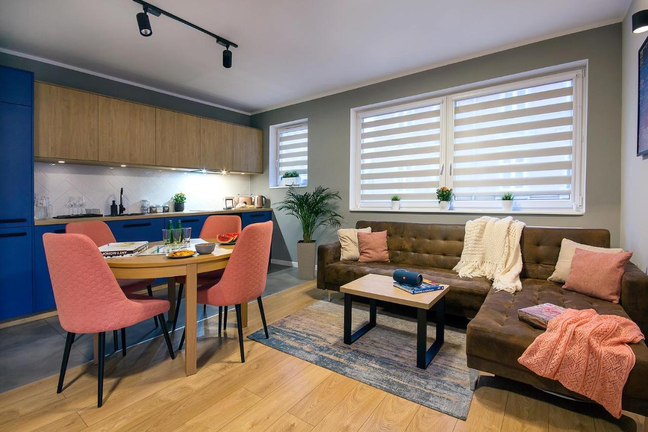 W&K Apartments - Blue Suite - Faktura Vat, Parking Кошалин Екстериор снимка