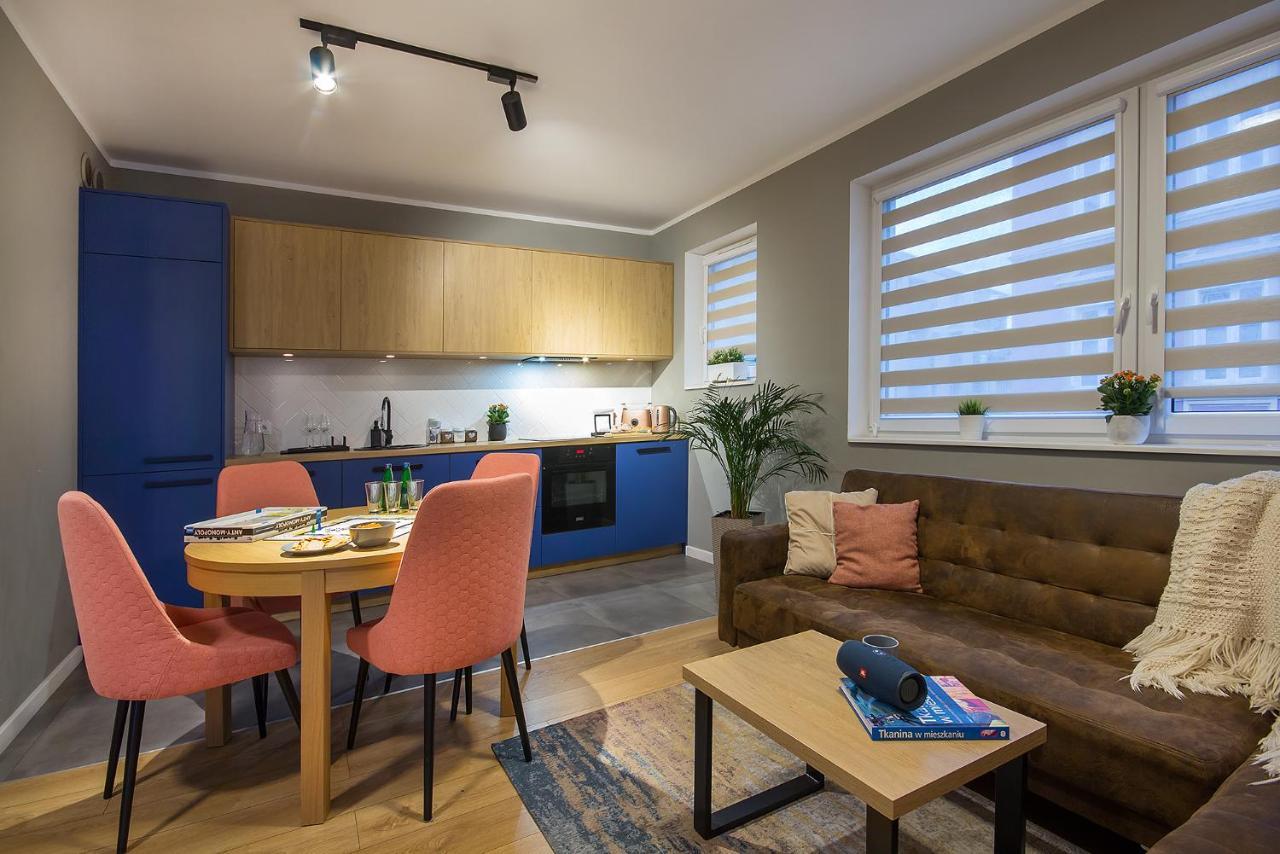 W&K Apartments - Blue Suite - Faktura Vat, Parking Кошалин Екстериор снимка